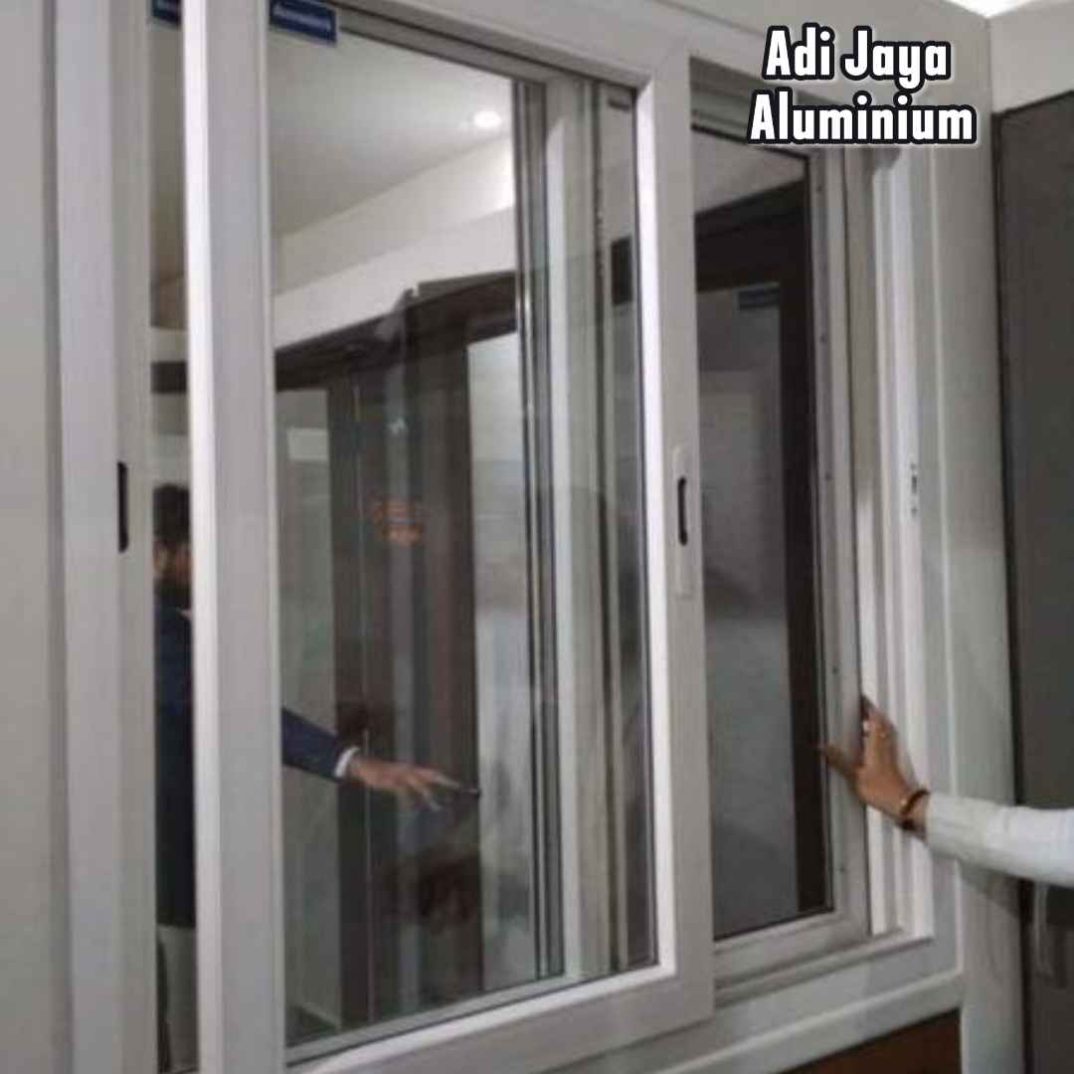 Rekomendasi tukang jendela aluminium