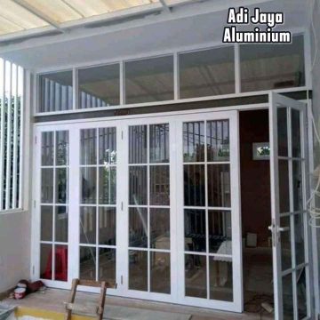 Berapa biaya tukang pasang kusen aluminium per meter Biaya tukang pasang kusen