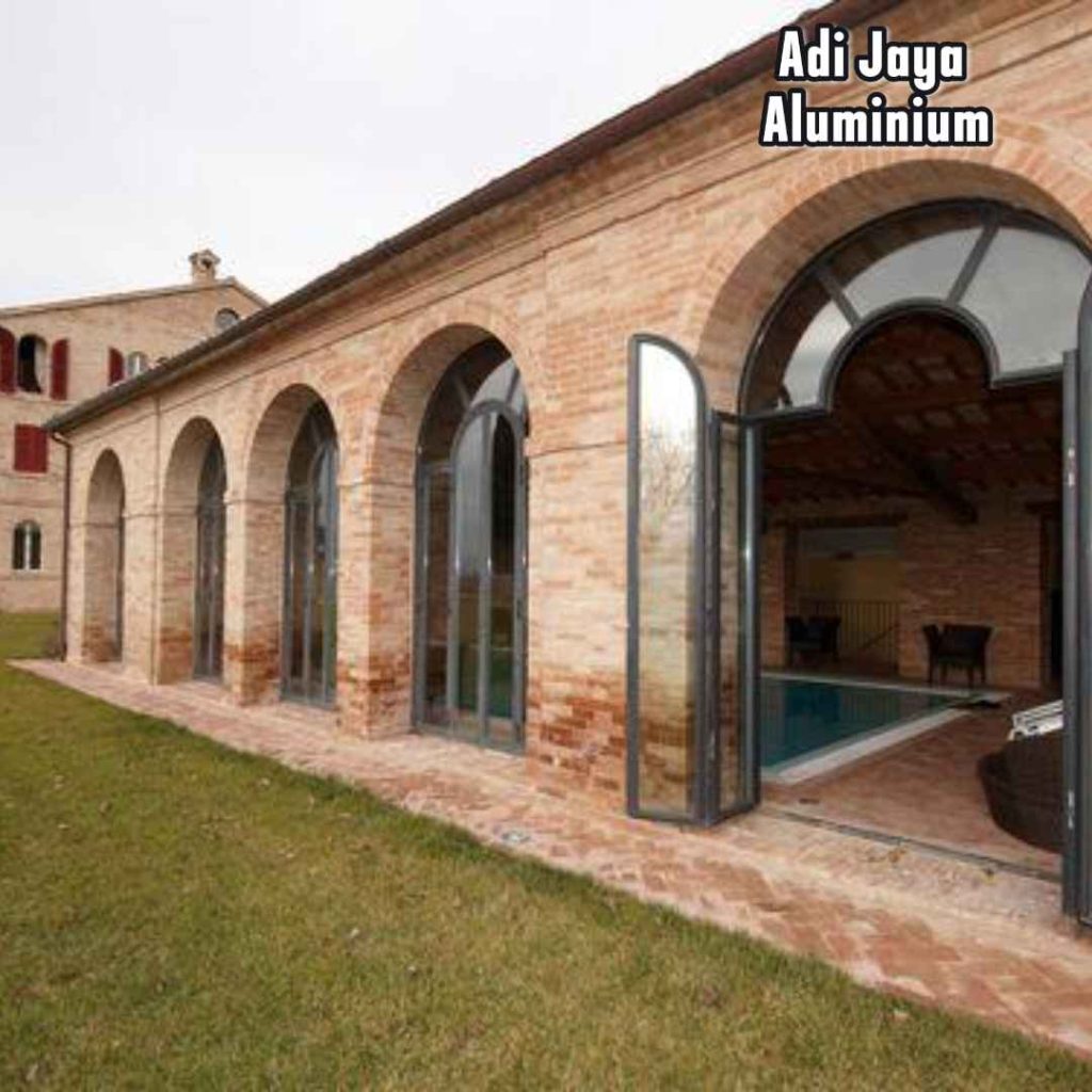 Ahli Pintu Aluminium Lengkung