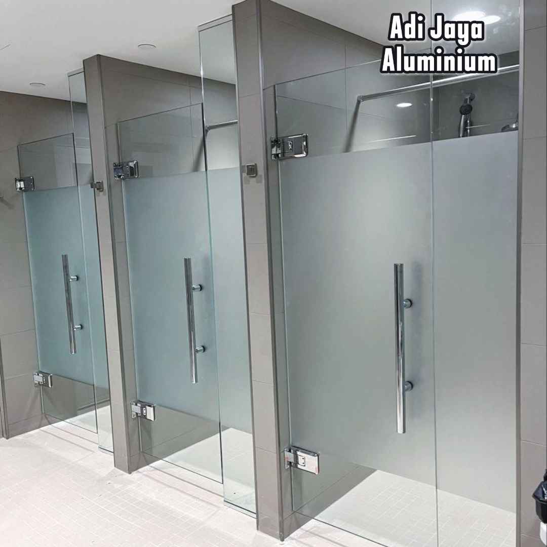 Tukang kaca profesional berpengalaman untuk kantor Bintaro