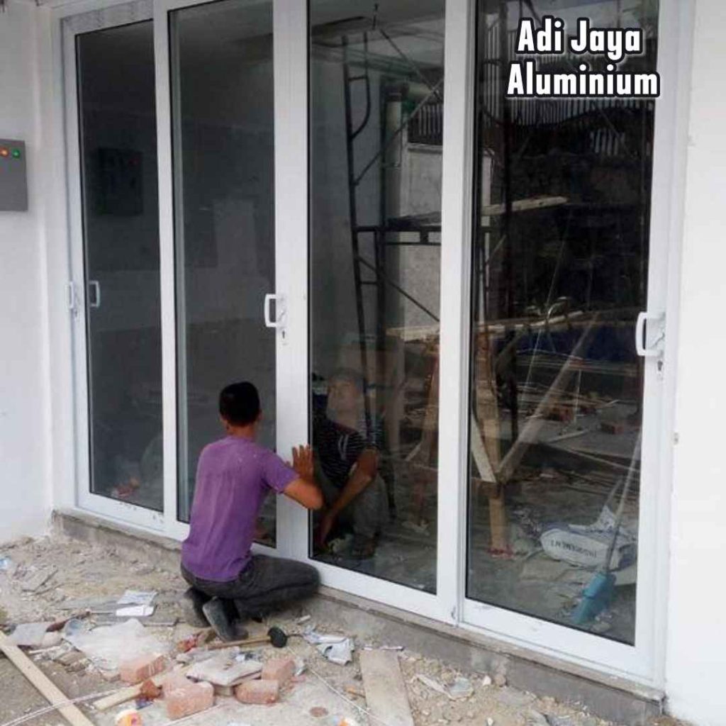 Biaya tukang pasang kusen