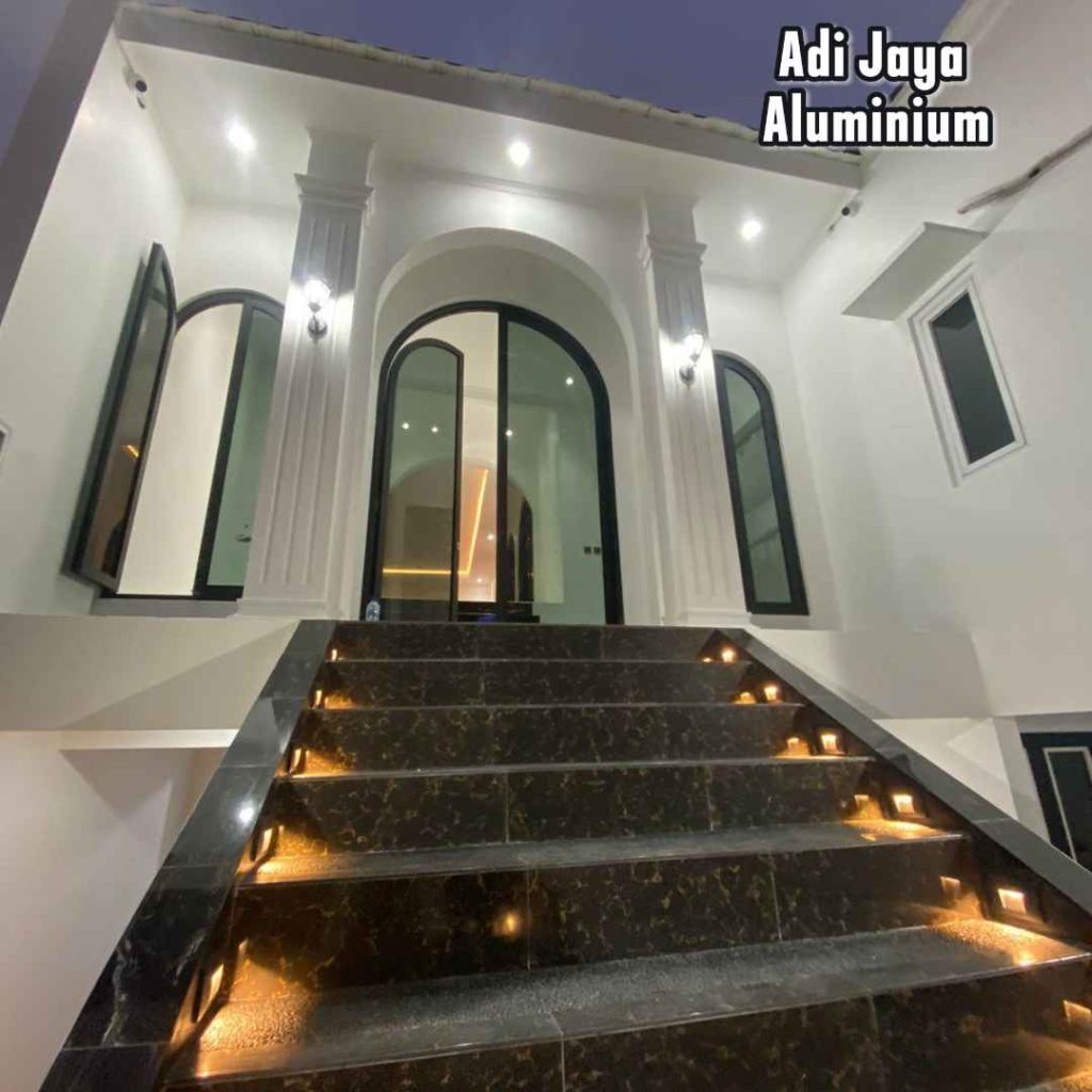 Ahli Pintu Aluminium Lengkung