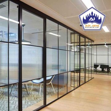Jasa Pemasangan Sekat Kaca Aluminium Minimalis di Bekasi Jasa Pemasangan Sekat Kaca Aluminium Minimalis di Bekasi