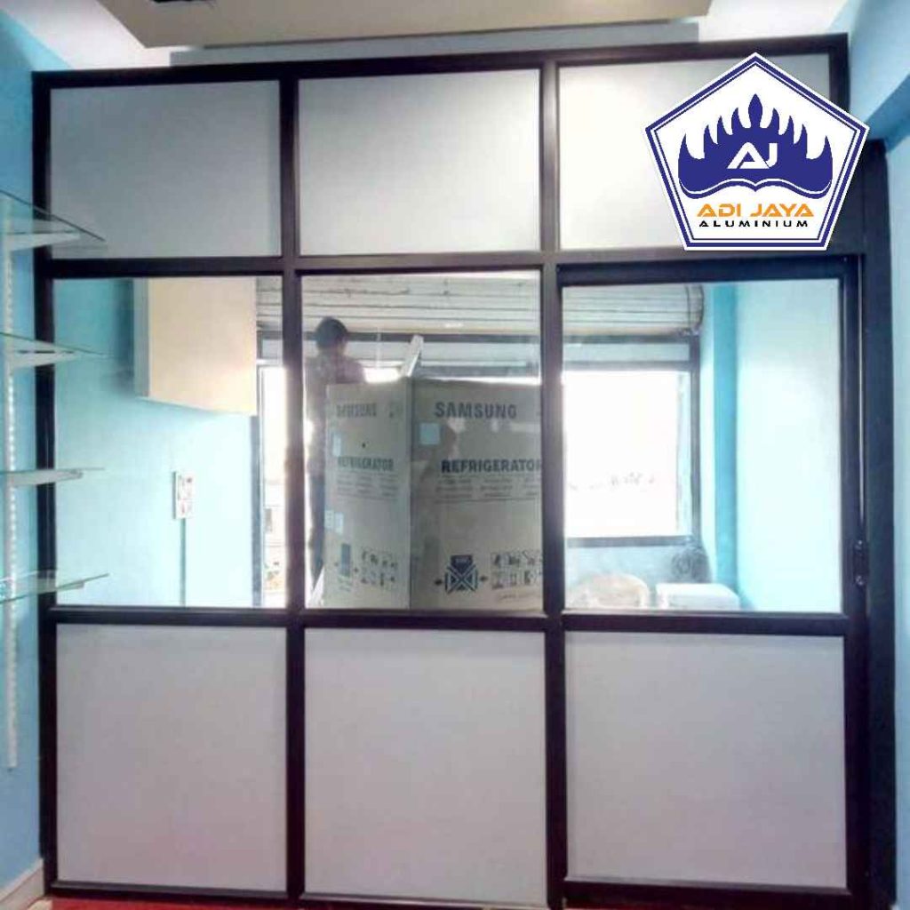 Toko Kusen Aluminium Tambelang Bekasi Bangunan Komersial