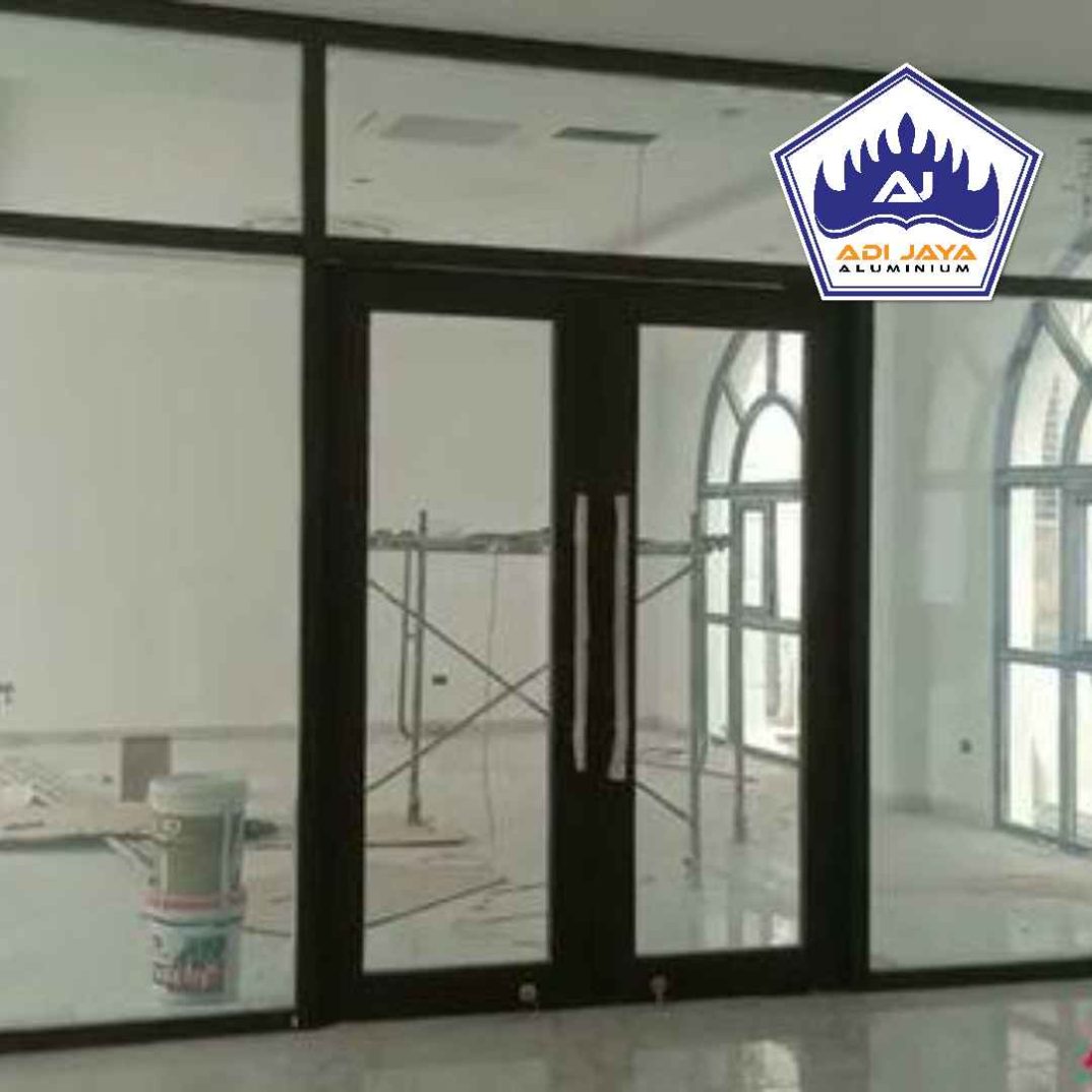 Toko Kusen Aluminium Cibitung Bekasi untuk Rumah Minimalis Tukang Kaca Pintu Aluminium untuk Toko Area Terdekat Bekasi
