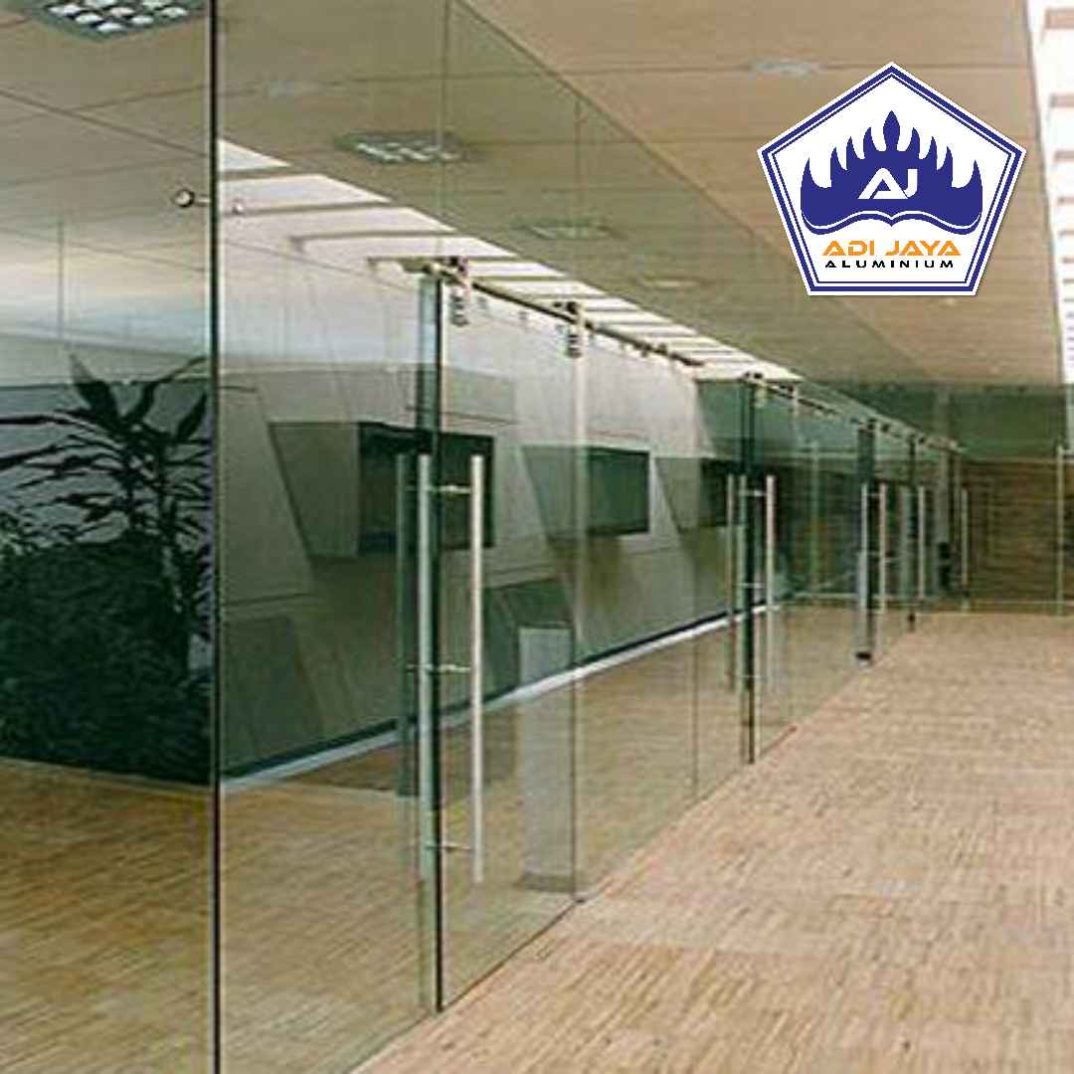 Toko Kaca dan Aluminium Terdekat di Jatinegara, Jakarta Timur Toko Kaca dan Aluminium Terdekat di Jatinegara, Jakarta Timur