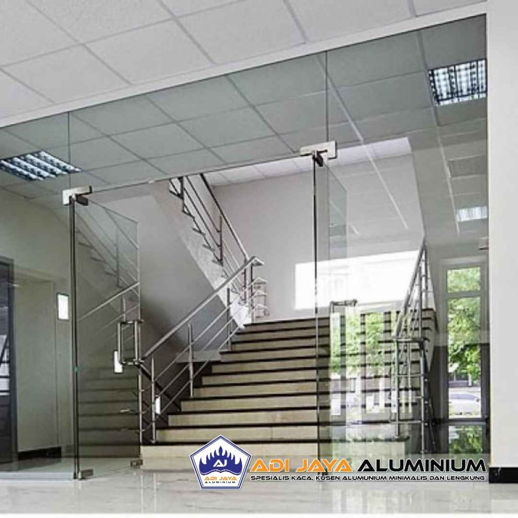 Tukang Kaca Pintu Tempered Khusus Kantor di Jakarta Barat