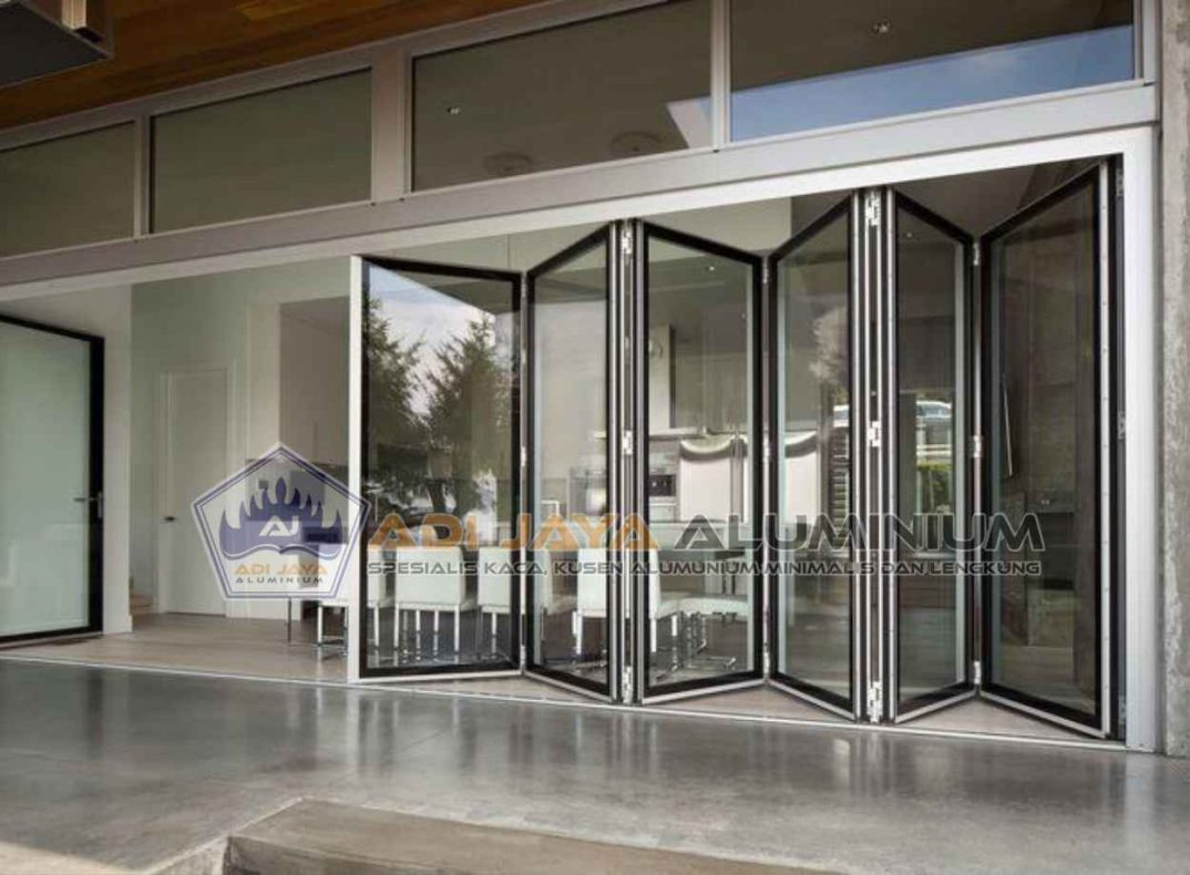 Pasang Pintu Kaca Lipat Toko Minimalis Area Jakarta